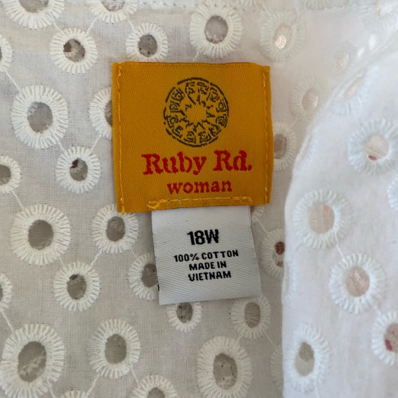 Ruby Rd White Eyelet Zip Front Jacket - Picture 5 of 5